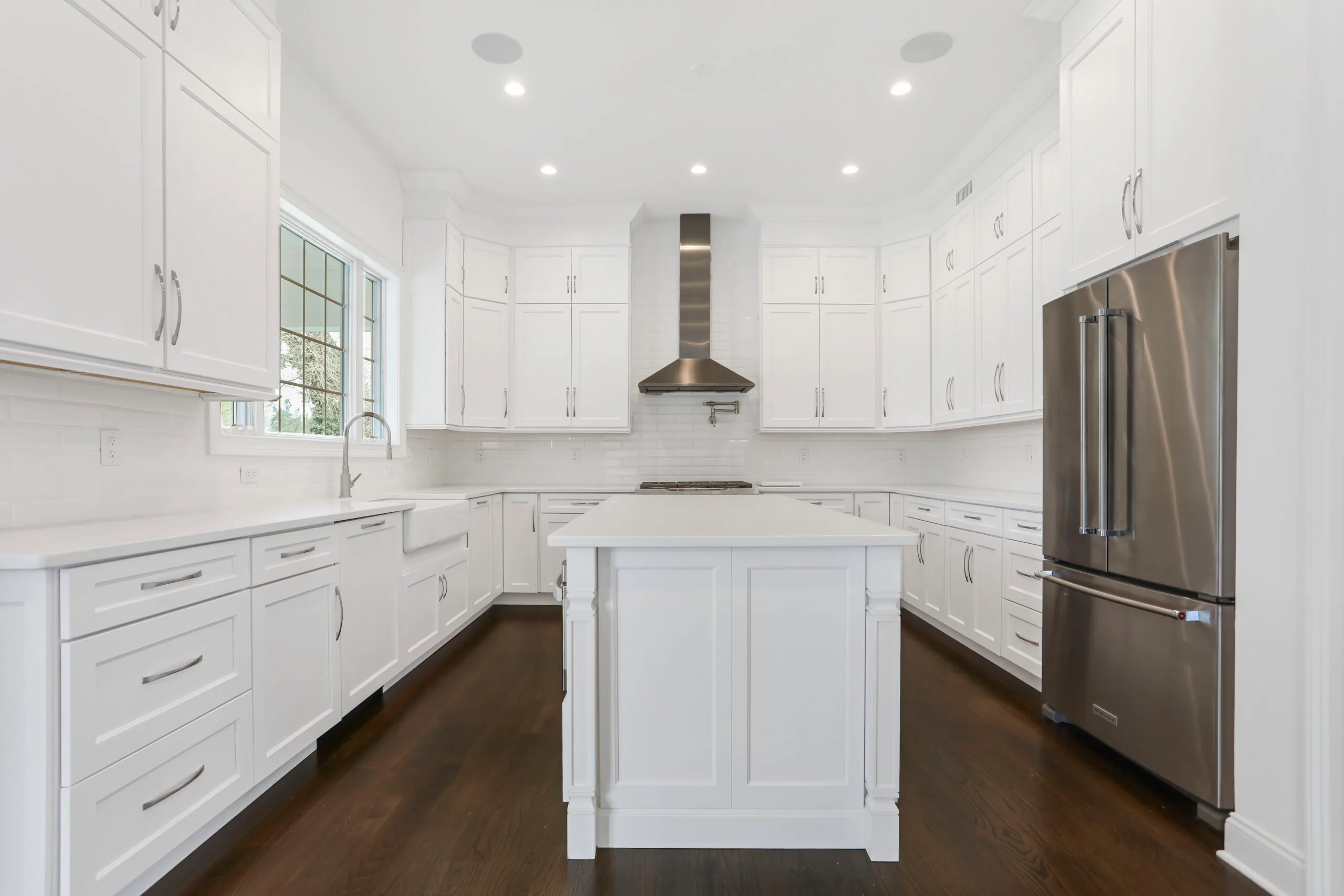 Detailed trim and wall painting in Fair Haven, NJ