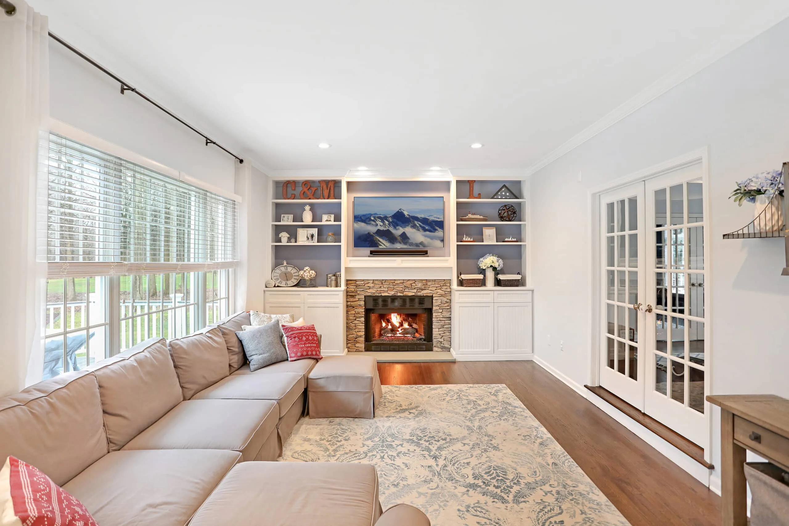 Bright, professionally painted home interior in Shrewsbury, NJ