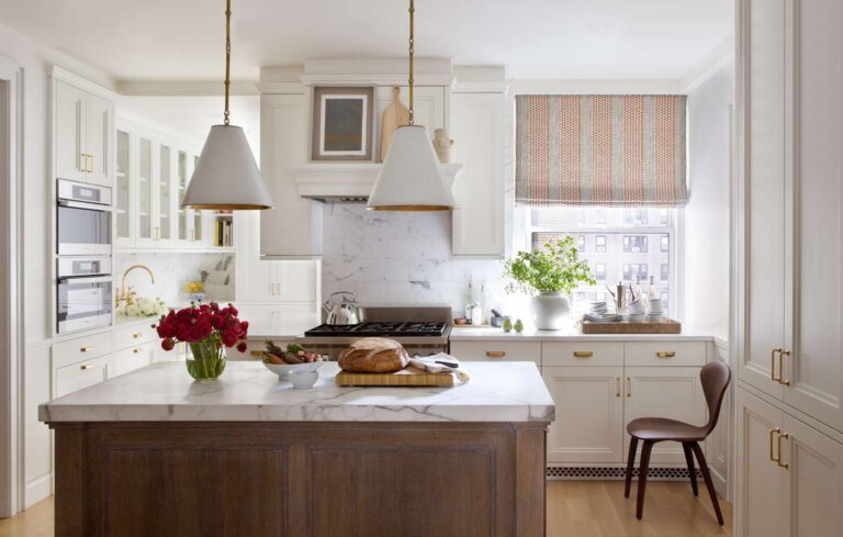 alyssa-marble-kitchen-2-0718-36fbb3f77182442fbccc1b617ffb08b0